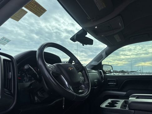 Used 2018 Chevrolet Silverado 1500 LT w/ LT Eassist Package image 25