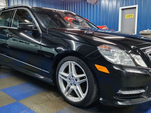 Used 2013 Mercedes-Benz E 350 E 350 4MATIC Wagon 4D image 2