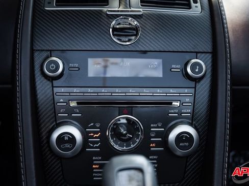 Used 2009 Aston Martin V8 Vantage Roadster RWD image 20