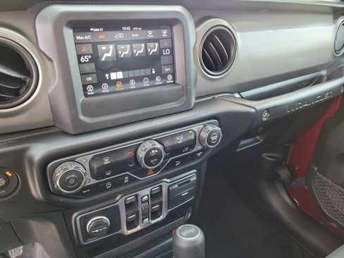 Certified 2021 Jeep Wrangler Unlimited Sport image 25