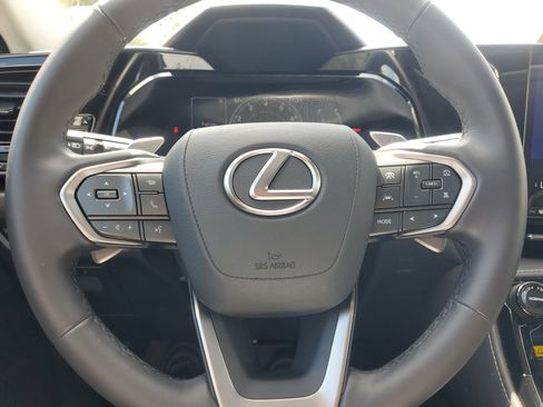 Used 2025 Lexus NX 250 FWD w/ Accessory Package (2T) image 21