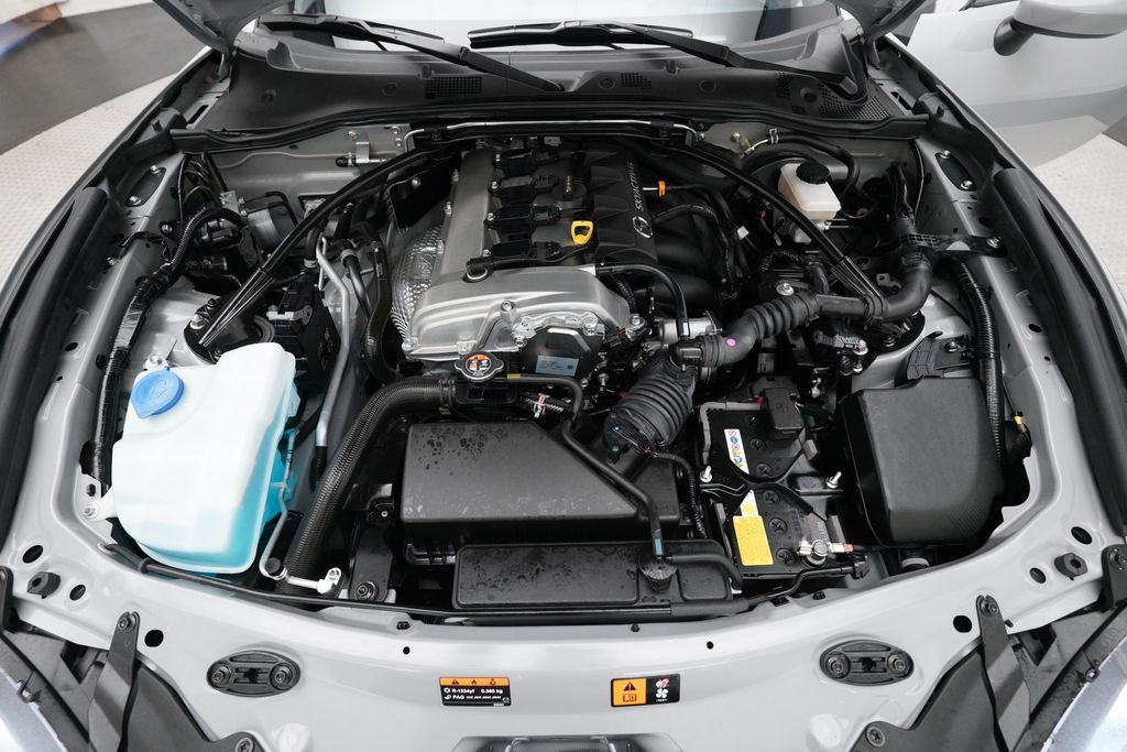 Used 2024 MAZDA MX-5 Miata RF Grand Touring RWD image 3