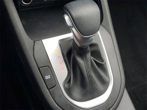 Certified 2024 Kia Forte LXS w/ LXS Technology Package image 25