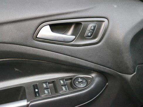 Used 2019 Ford Escape SEL AWD/4WD image 12