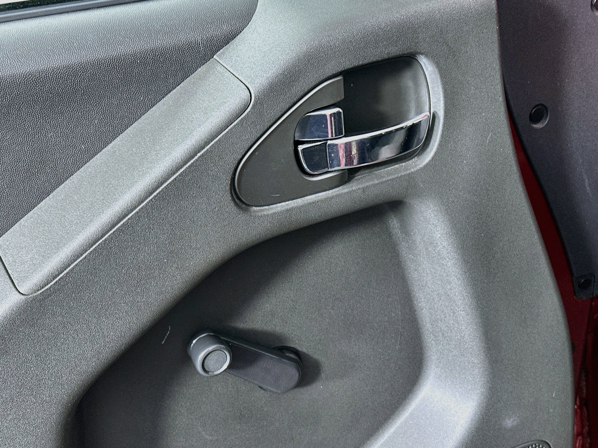 Used 2019 Nissan Frontier S RWD image 15
