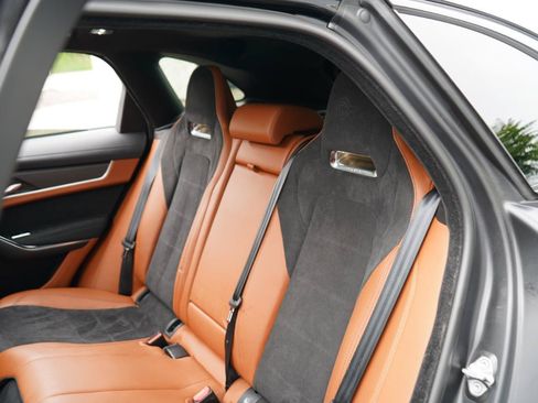 Used 2021 Jaguar F-PACE SVR AWD/4WD image 37