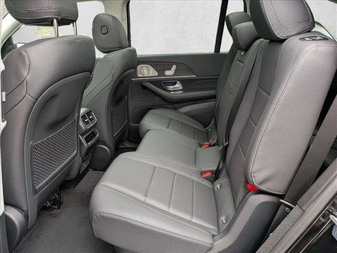 New 2026 Mercedes-Benz GLS 450 4MATIC image 18