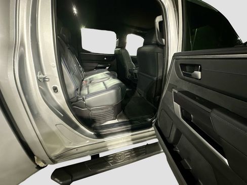 Used 2022 Toyota Tundra Platinum image 32