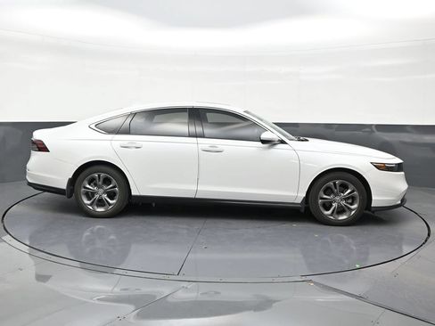 Used 2024 Honda Accord EX image 6