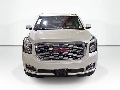 Used 2019 GMC Yukon Denali w/ Denali Ultimate Package AWD/4WD image 2