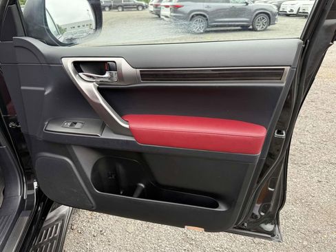 Used 2023 Lexus GX 460 Premium image 13