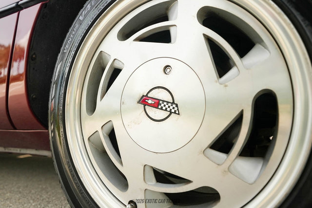 Used 1988 Chevrolet Corvette Convertible RWD image 83