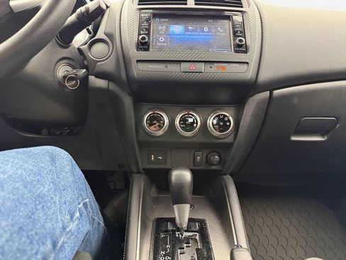 Used 2024 Mitsubishi Outlander Sport ES image 21