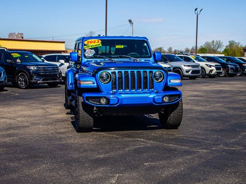 Used 2023 Jeep Gladiator Overland image 10