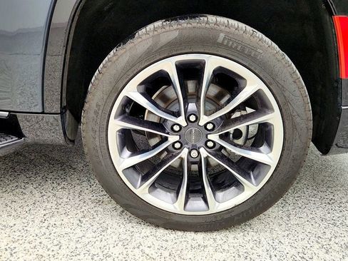 Used 2023 Jeep Wagoneer Series II w/ Premium Group I image 9