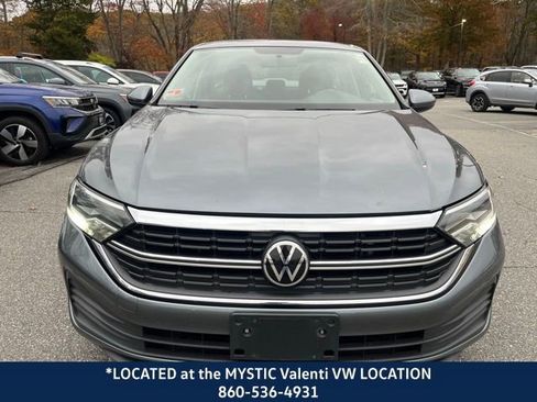 Certified 2022 Volkswagen Jetta S image 3
