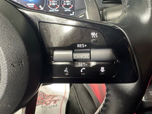 Used 2023 Nissan Z w/ Floor Mat Package (L93) RWD image 15