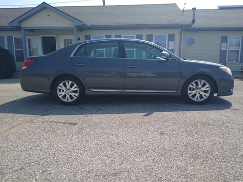 Used 2012 Toyota Avalon image 5