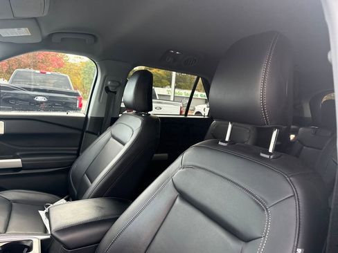 Used 2023 Ford Explorer XLT w/ Equipment Group 202A image 22