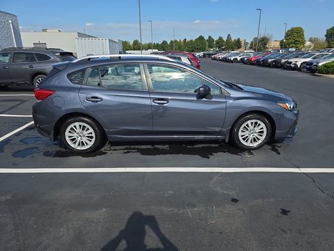 Used 2017 Subaru Impreza 2.0i Premium image 8