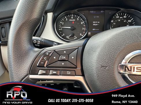 Used 2020 Nissan Rogue Sport SV image 17