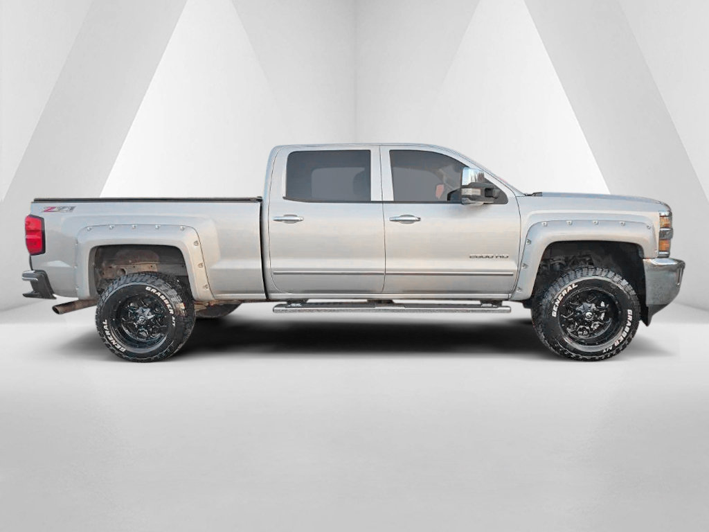 Used 2015 Chevrolet Silverado 2500 LTZ w/ Z71 Package, Off-Road AWD/4WD image 5