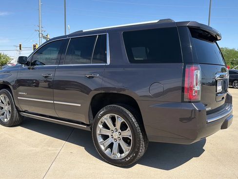 Used 2018 GMC Yukon Denali w/ Denali Ultimate Package AWD/4WD image 13