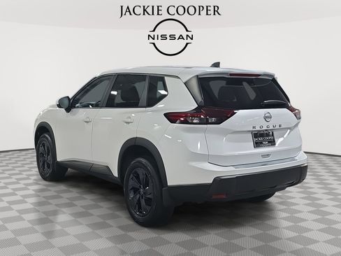 New 2026 Nissan Rogue SV w/ Cold Weather Package FWD image 7