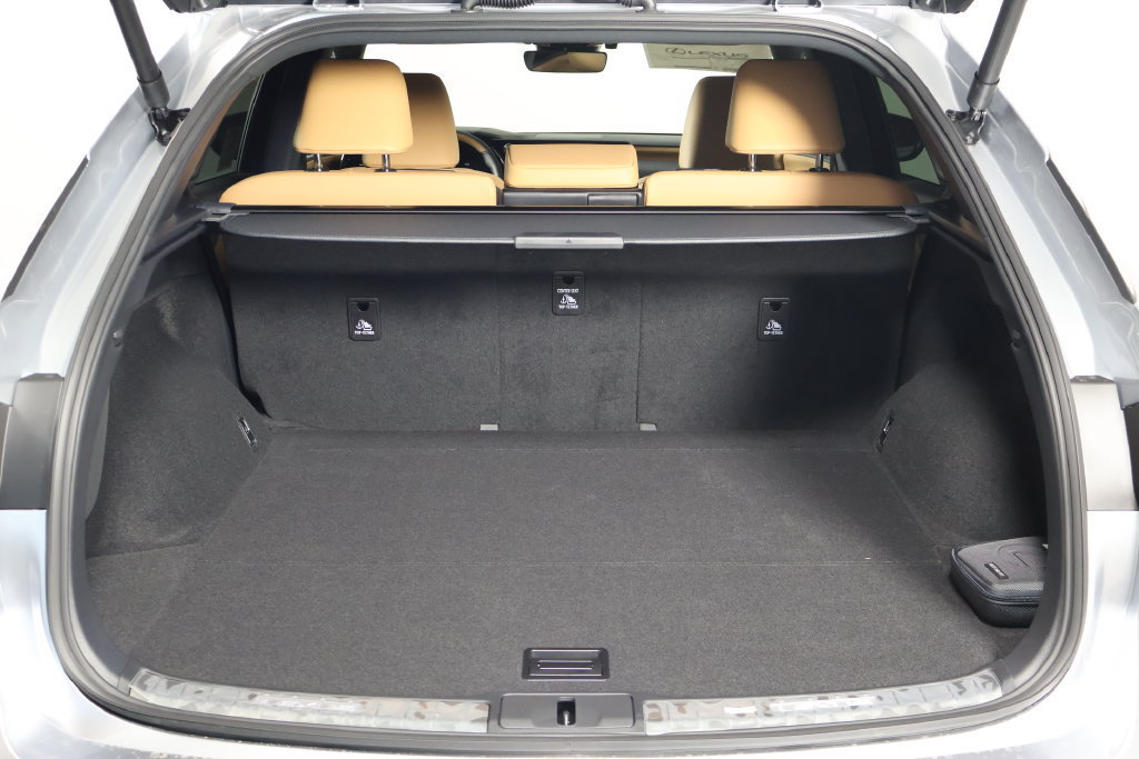 New 2026 Lexus RX 450h AWD w/ Convenience Package image 8