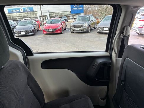 Used 2017 Dodge Grand Caravan SE w/ Power Window Group image 41