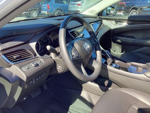 Used 2019 Buick LaCrosse Premium FWD image 11
