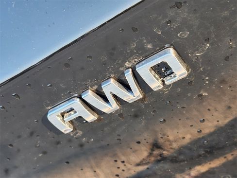 New 2025 Chevrolet Blazer EV LT image 7