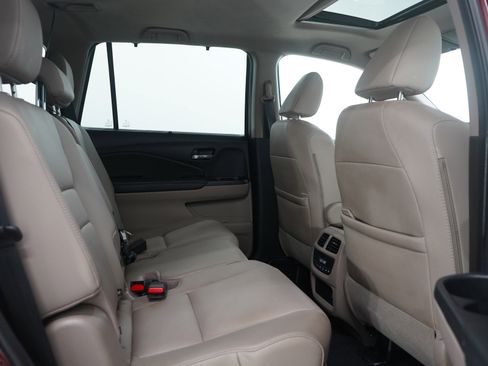 Used 2022 Honda Pilot Special Edition image 12