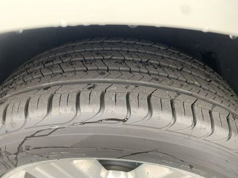 Used 2022 Ford Expedition Platinum image 12