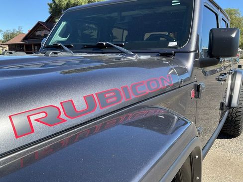 Used 2021 Jeep Gladiator Rubicon image 11