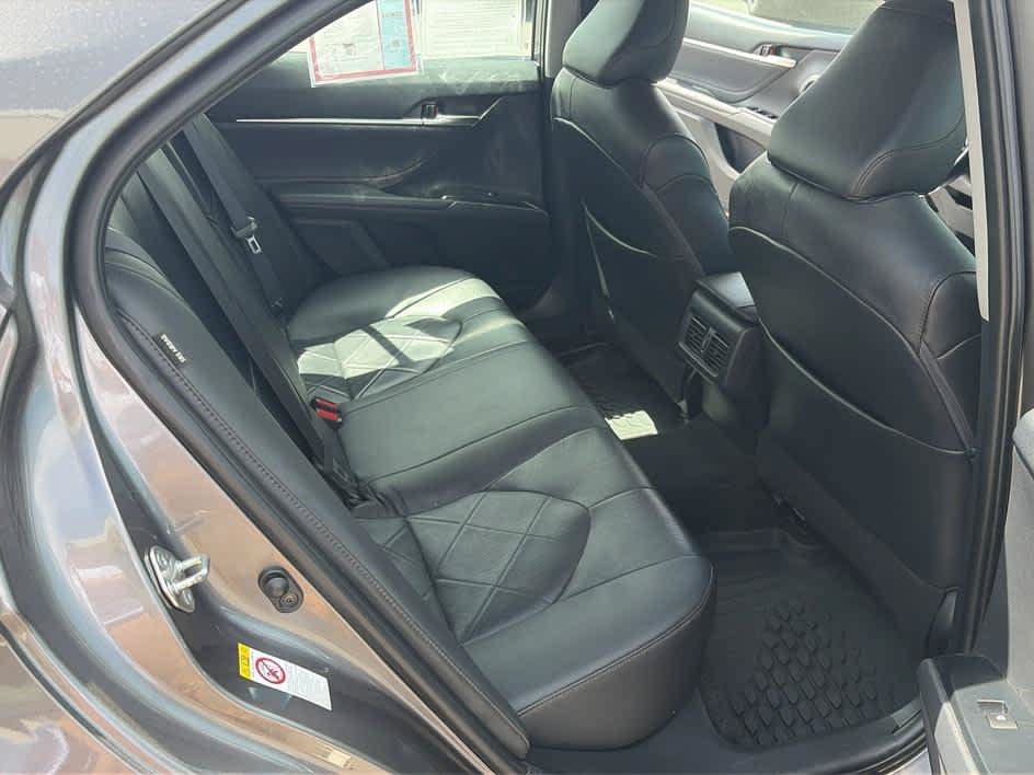 Used 2018 Toyota Camry XLE w/ Driver Assist Package FWD image 12