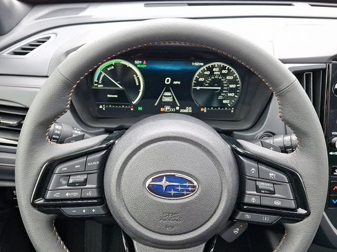 Used 2025 Subaru Forester Touring w/ Touring Package image 23