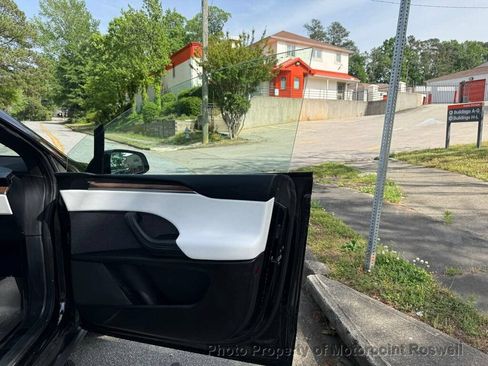 Used 2022 Tesla Model X AWD/4WD image 21