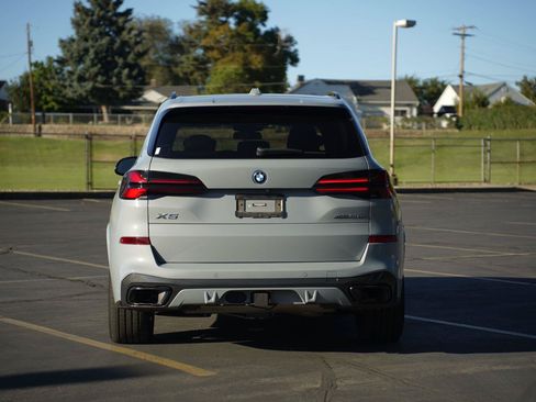 Used 2024 BMW X5 xDrive50e w/ Executive Package AWD/4WD image 4