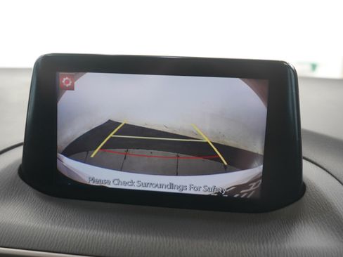 Used 2018 MAZDA MAZDA3 Touring FWD image 28