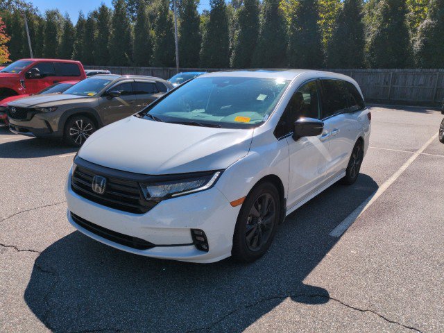 Certified 2024 Honda Odyssey Sport image 2