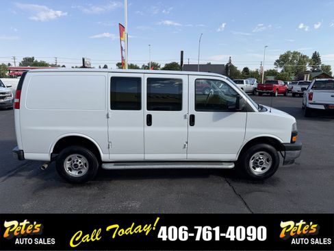 Used 2024 GMC Savana 2500 w/ Driver Convenience Package RWD image 11