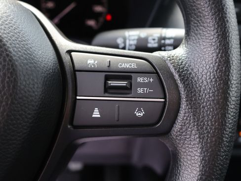 Used 2025 Honda HR-V LX image 38