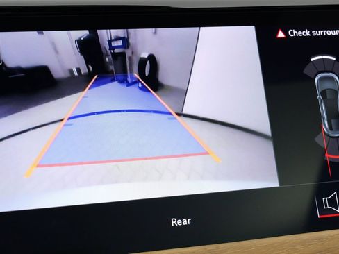 Used 2023 Audi e-tron GT Premium Plus image 57