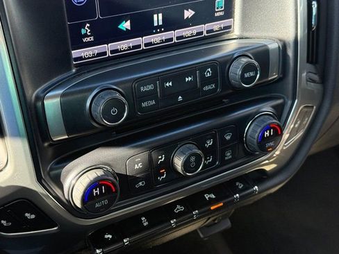 Used 2015 Chevrolet Silverado 3500 LT w/ LT Convenience Package AWD/4WD image 28