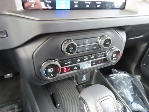 New 2025 Ford Bronco Big Bend image 12