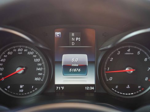 Used 2019 Mercedes-Benz GLC 300 image 23