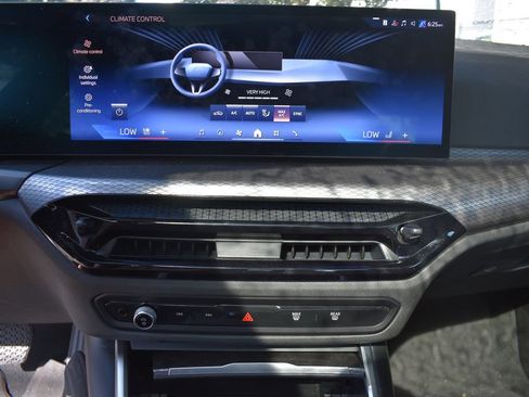 Used 2026 BMW 330i Sedan RWD image 19