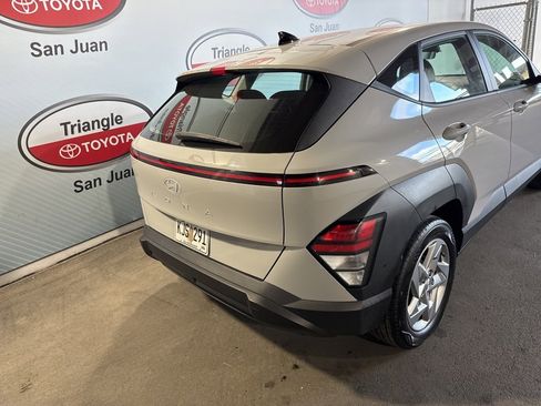 Used 2024 Hyundai Kona SE image 18