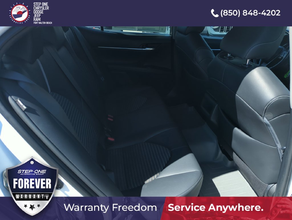 Used 2018 Toyota Camry SE FWD image 30